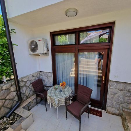 Apartments Vesna Пинезичи Экстерьер фото