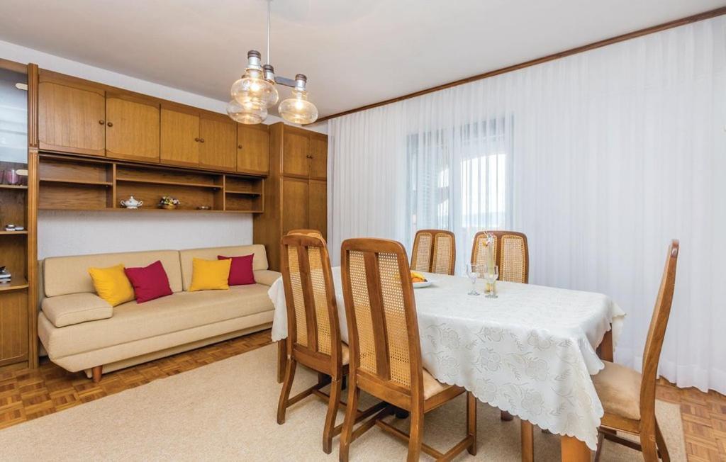 Apartments Vesna Пинезичи Экстерьер фото