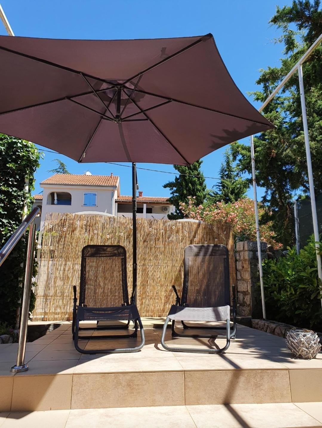 Apartments Vesna Пинезичи Экстерьер фото