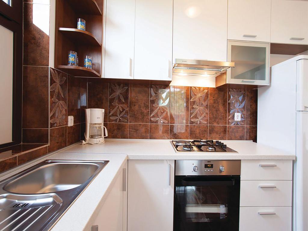 Apartments Vesna Пинезичи Экстерьер фото